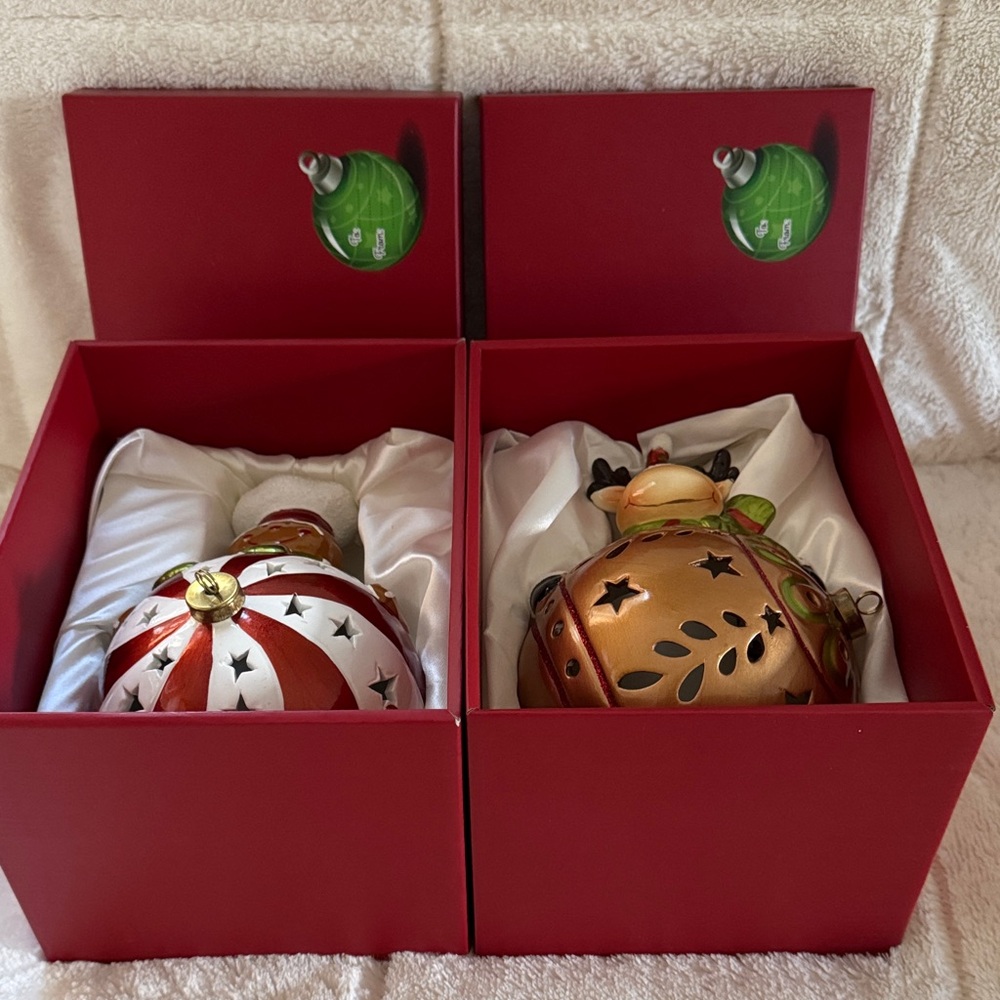 Set of 2 Home Reflections Luminaries w/Gift Boxes Reindeer Gingerbread